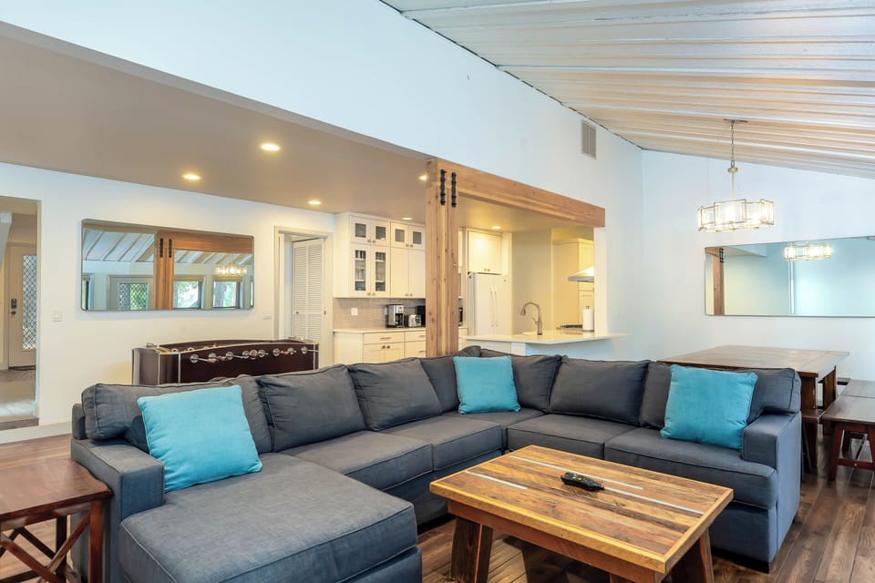 Living Room - Main Level