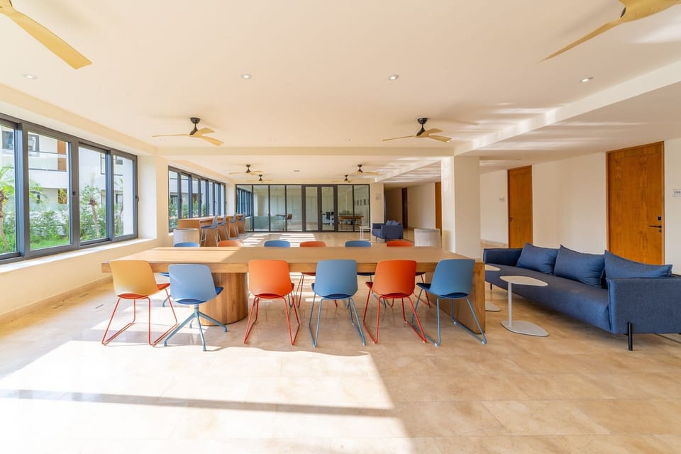 Meeting / conference room