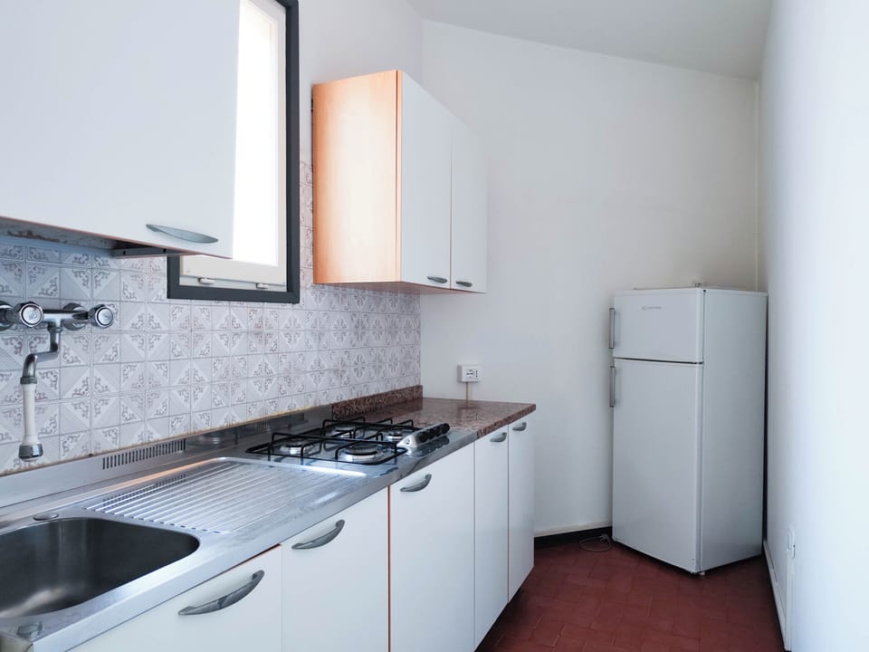 Apartment, 1 Bedroom, Balcony, City View | Interior