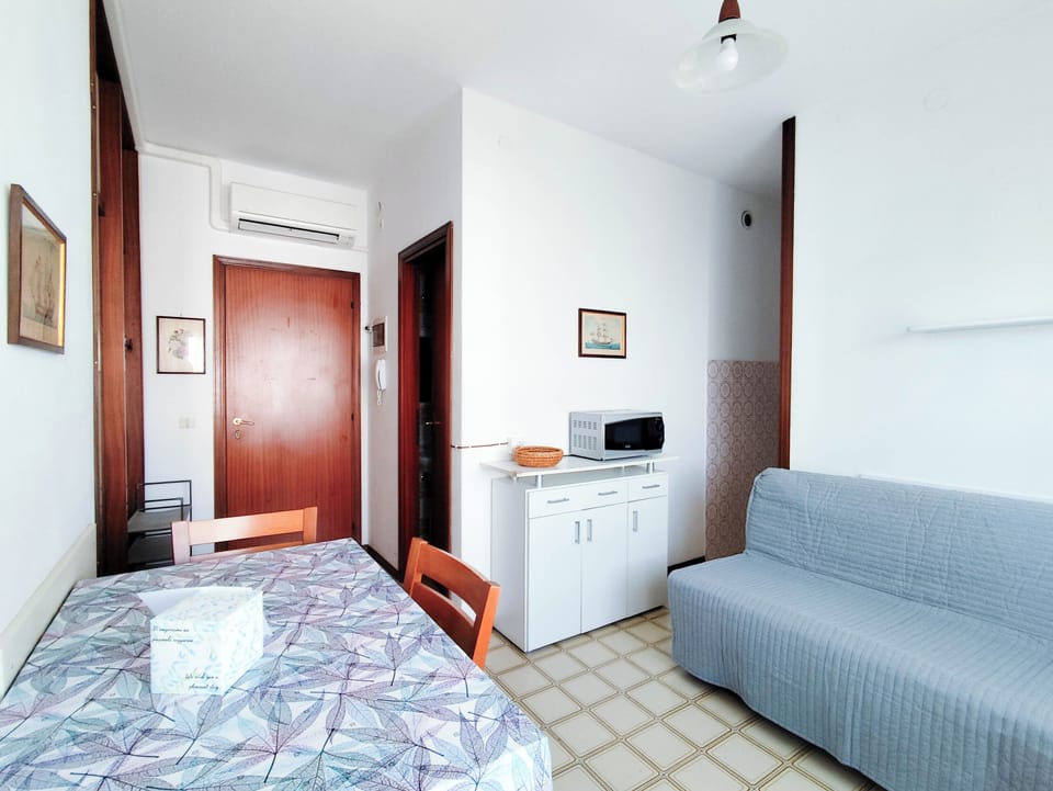 Apartment, 1 Bedroom, Balcony, City View | 2 bedrooms