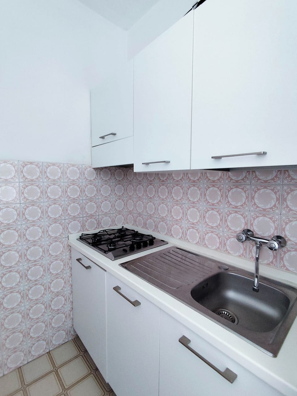 Apartment, 1 Bedroom, Balcony, City View | Interior