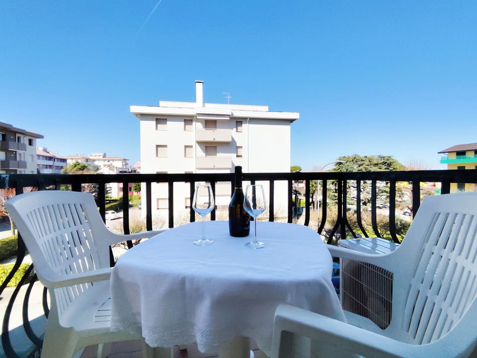 Apartment, 1 Bedroom, Balcony, City View | Balcony