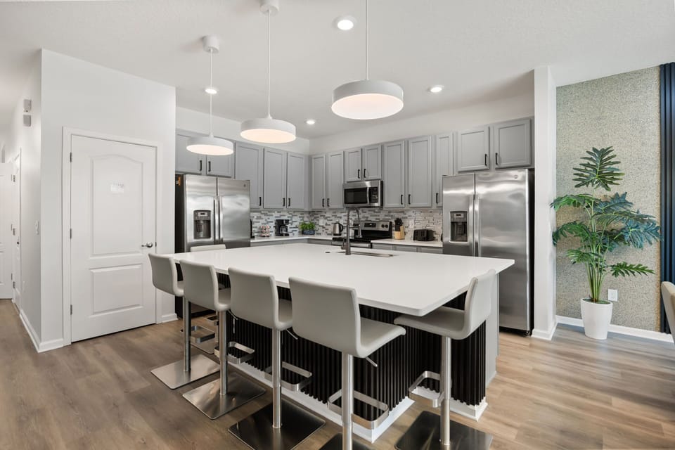 2555 Shanti Drive (7).jpg