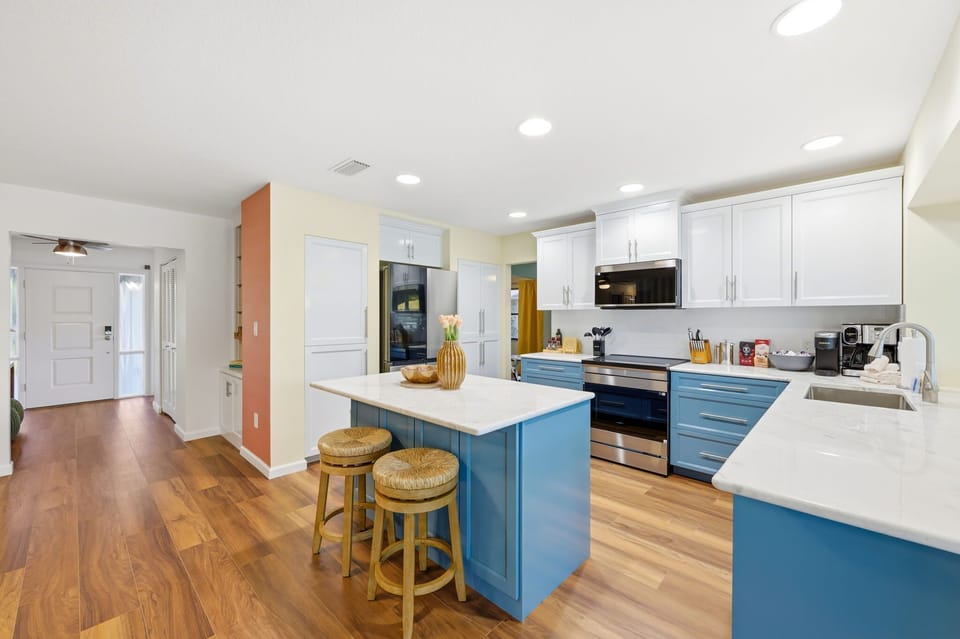 Cook, laugh, repeat! Gather around the countertops, swap recipes, or just enjoy the aroma of your creations—this kitchen is ready for anything.