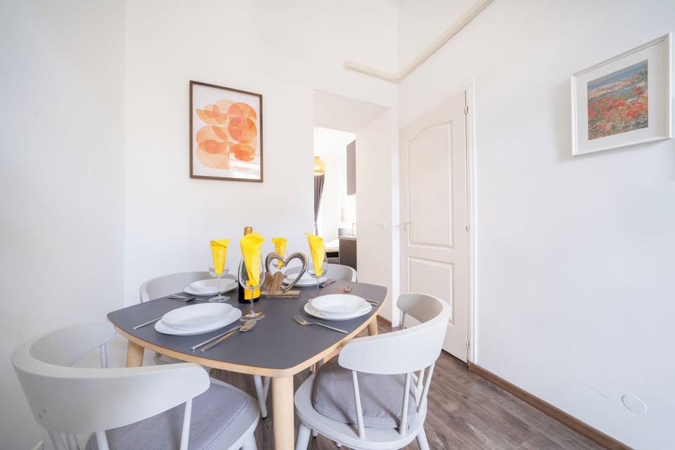 Apartment, 2 Bedrooms | Private kitchen