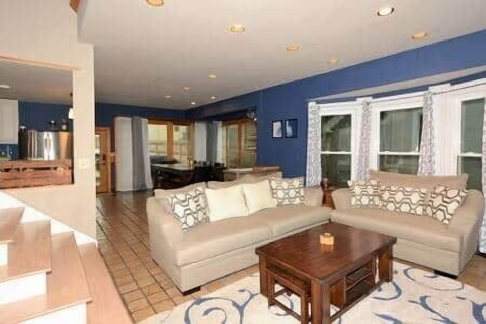 first floor seating area