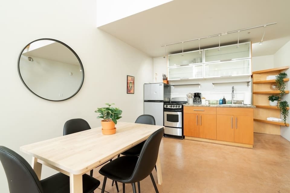 Small but mighty! Enjoy cooking in our stylish, space-saving kitchen.
