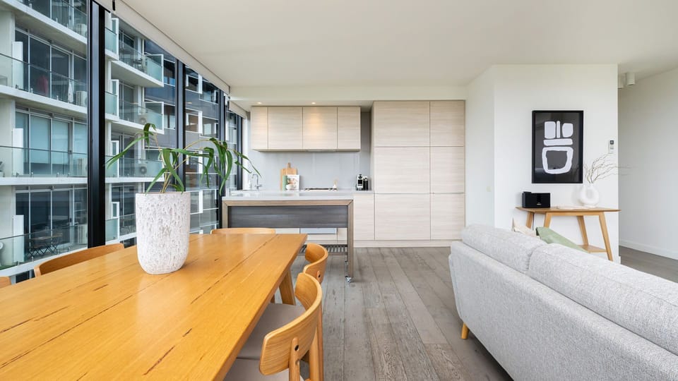 Open Kitchen, Dinning space