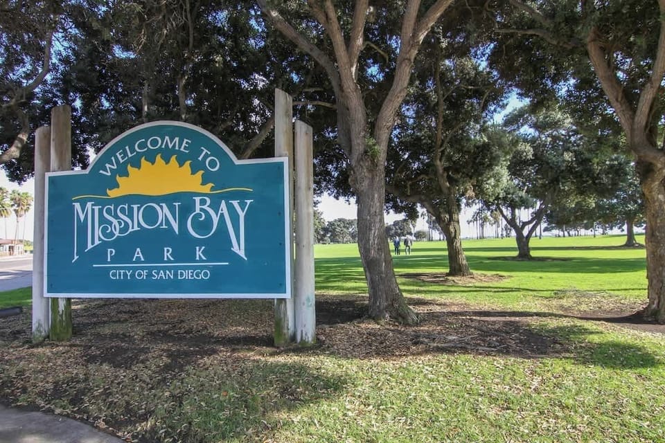 Scenic Mission Beach Park is right on your doorstep – perfect for morning walks