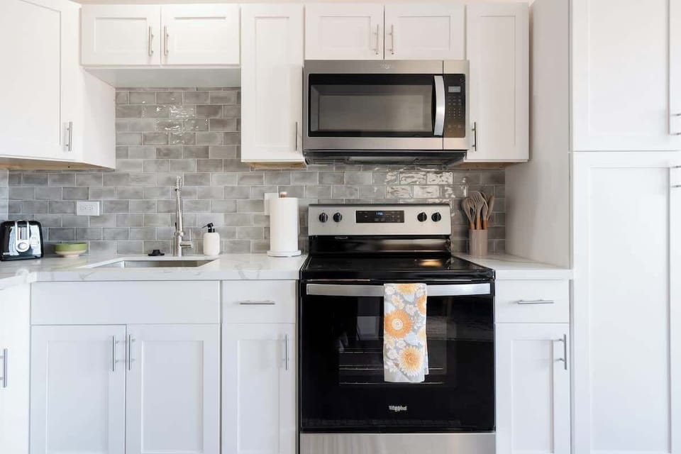 Cook, bake and brew in the modern, fully equipped kitchen 