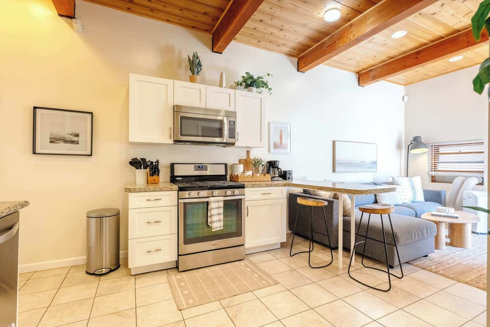 Cook, dine, and gather in an open layout