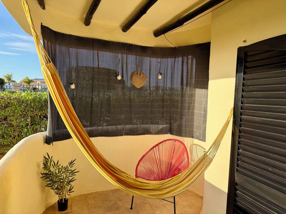 Hammock to relax in the balcony.