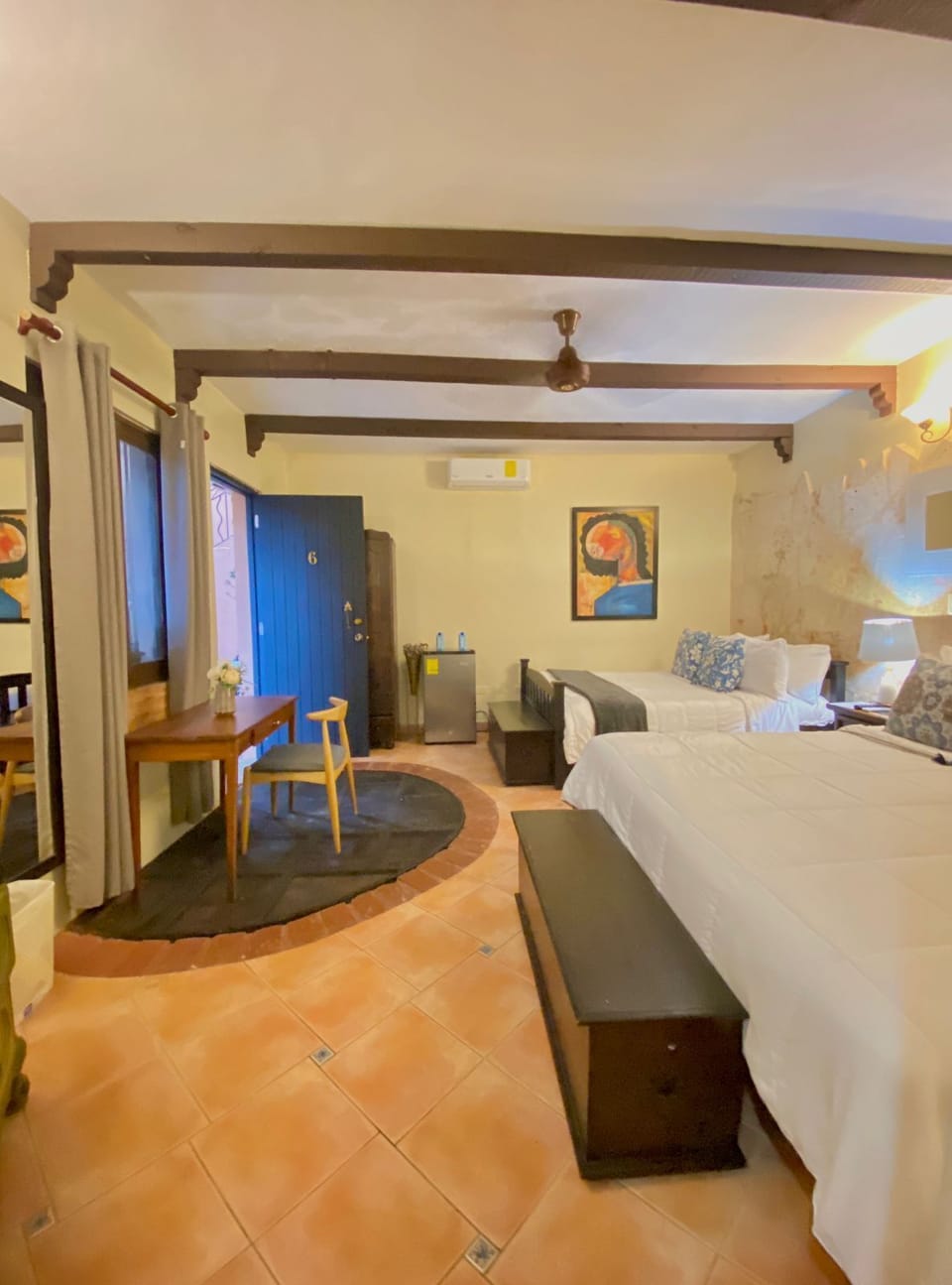 Junior Suite (Fernando) | Hypo-allergenic bedding, in-room safe, individually decorated, desk