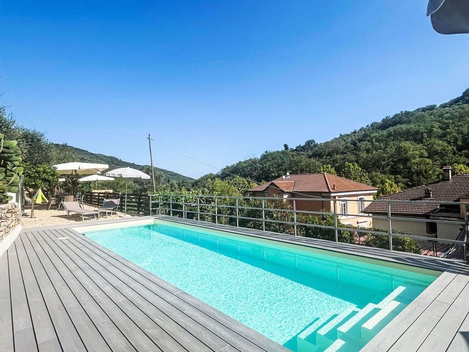 Swimming Pool, Resort, Composite Material, Eco Hotel, Shade, Outdoor Furniture, Hotel, Deck, Resort Town, Balcony