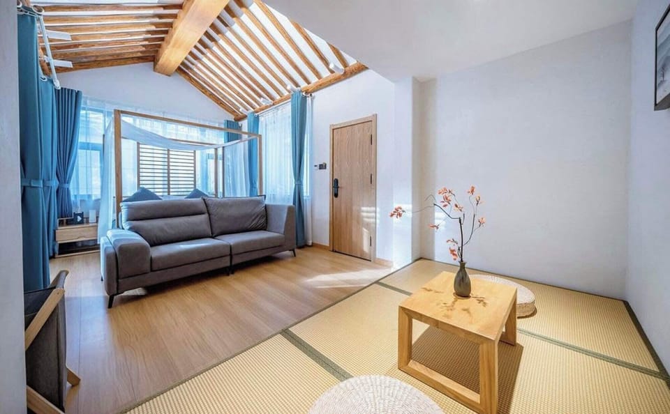 Deluxe Double Room, Hill View | Living room | LCD TV