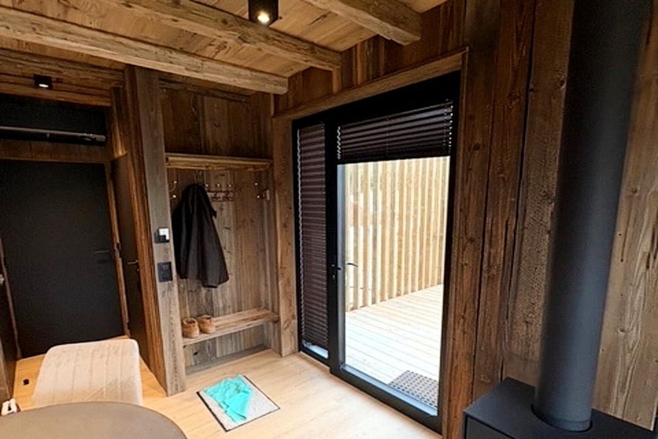 Entrance / Reception