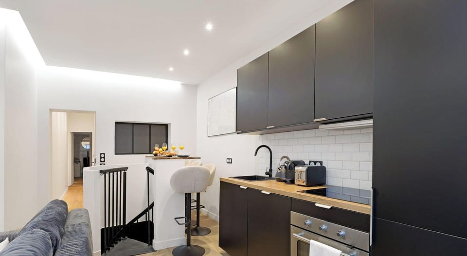 Cuisine moderne et entièrement équipée pour cuisiner comme à la maison.