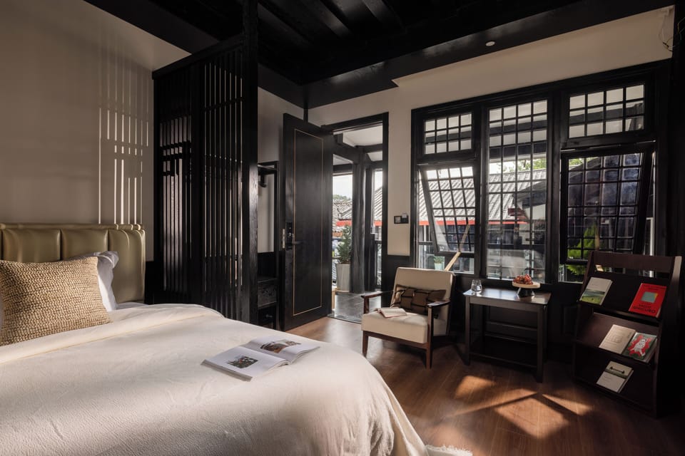 Classic Twin Room, Courtyard View | Premium bedding, down comforters, memory foam beds, blackout drapes