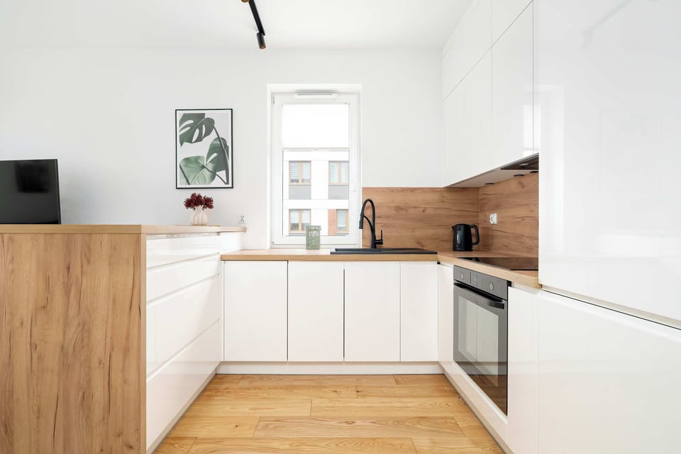 The fully equipped kitchenette includes everything you need for a home-cooked meal.