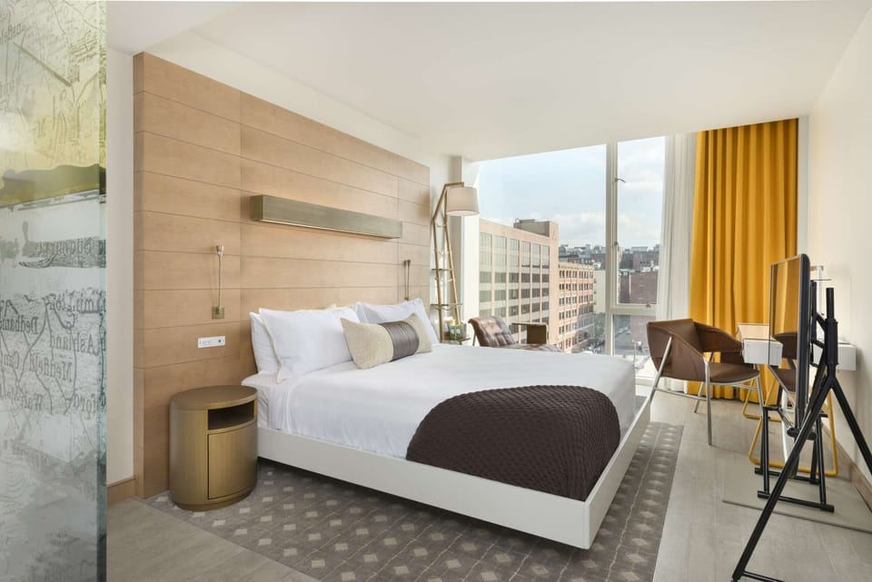 1. King Room with Partial Water View