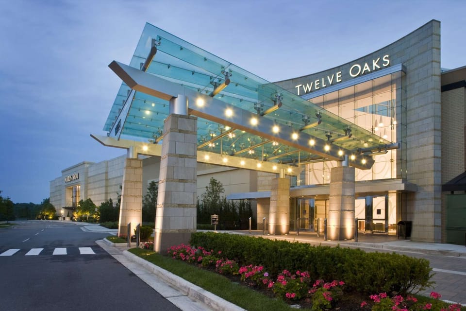 Twelve Oaks Mall - 16 min walk - 1.4 km