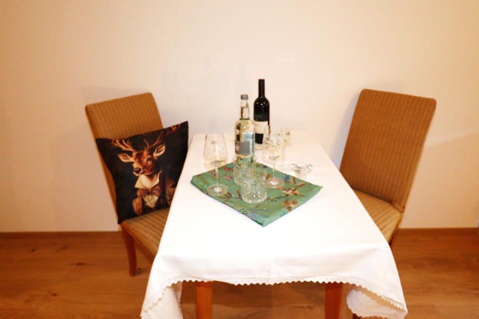 Apartment | Dining