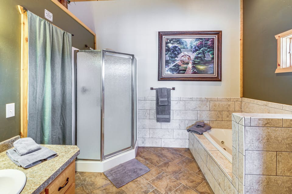 Big Pine Lake Escape: Summer & Winter Adventures Cottage in Mille Lacs Lake