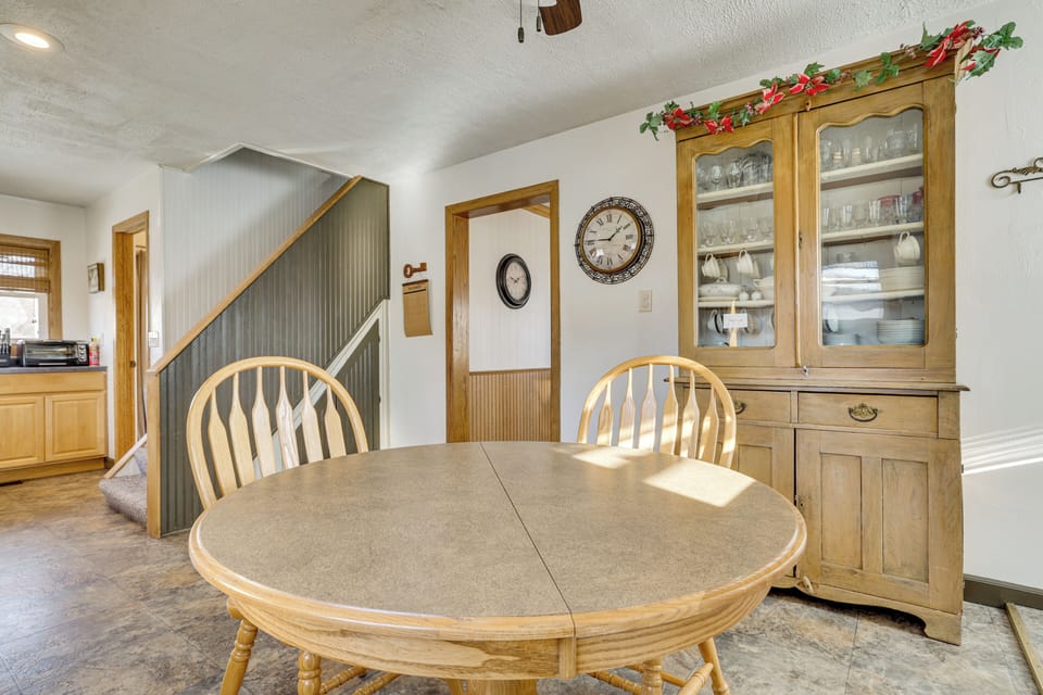 House (3 Bedrooms) | Interior