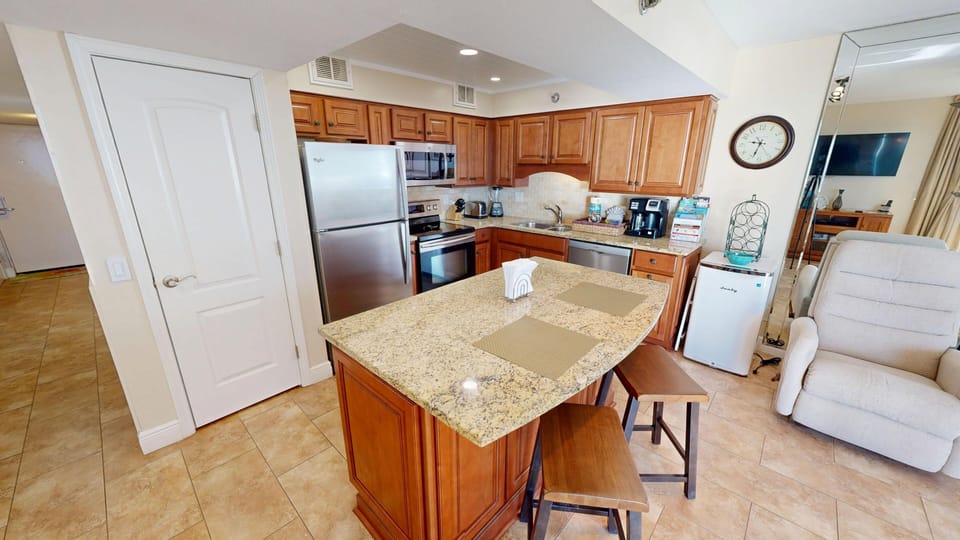 Condo, 2 Bedrooms | Private kitchen | Coffee/tea maker, fridge, oven, toaster