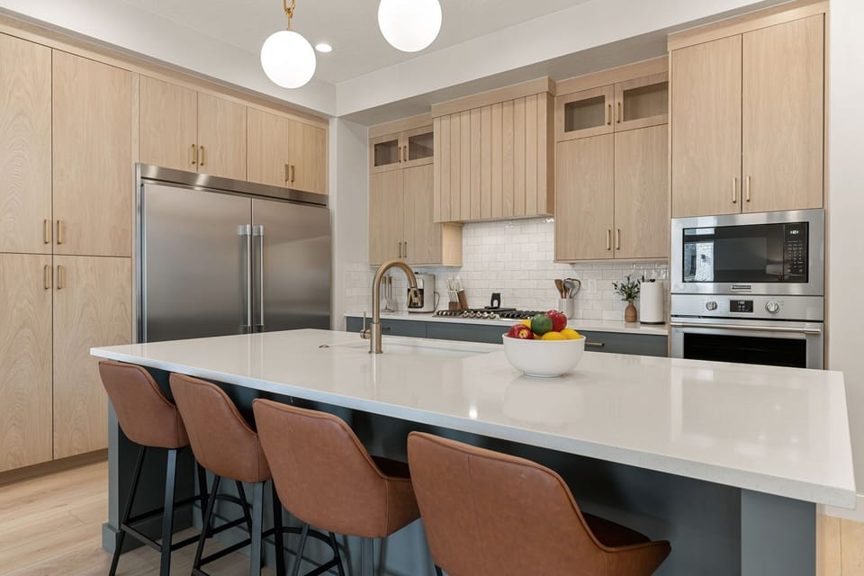 Townhome, 5 Bedrooms | Private kitchen | Coffee/tea maker, fridge, oven, toaster