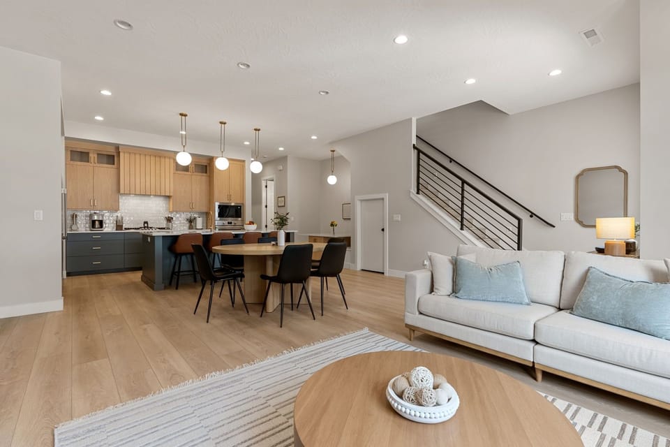 Townhome, 5 Bedrooms | Interior