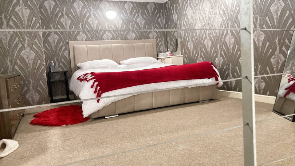 Chic & Central Liverpool Fiat Apartment in Liverpool