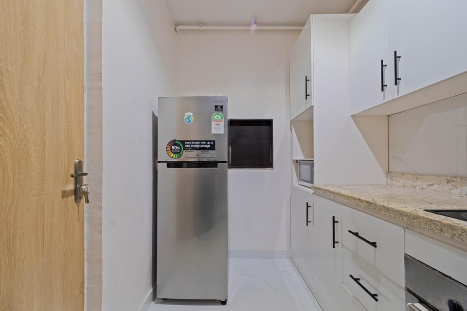 Deluxe Apartment, Balcony, City View | Private kitchen