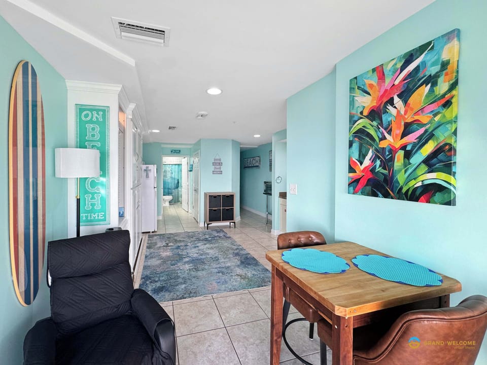 Studio, Multiple Beds, Kitchen (Sea La Vie) | Interior