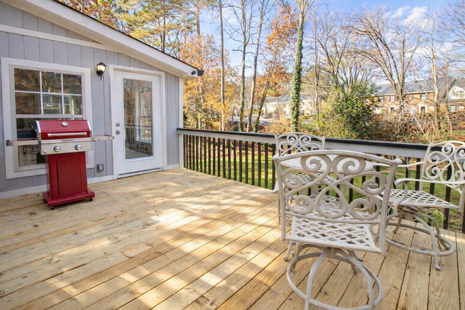 Spacious Rear Deck with Patio table for 6 and Kitchenaid Gas Grill