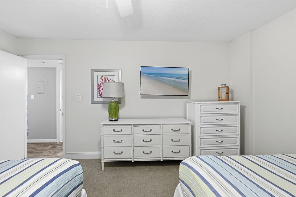 2 Doubles Guest Bedroom
