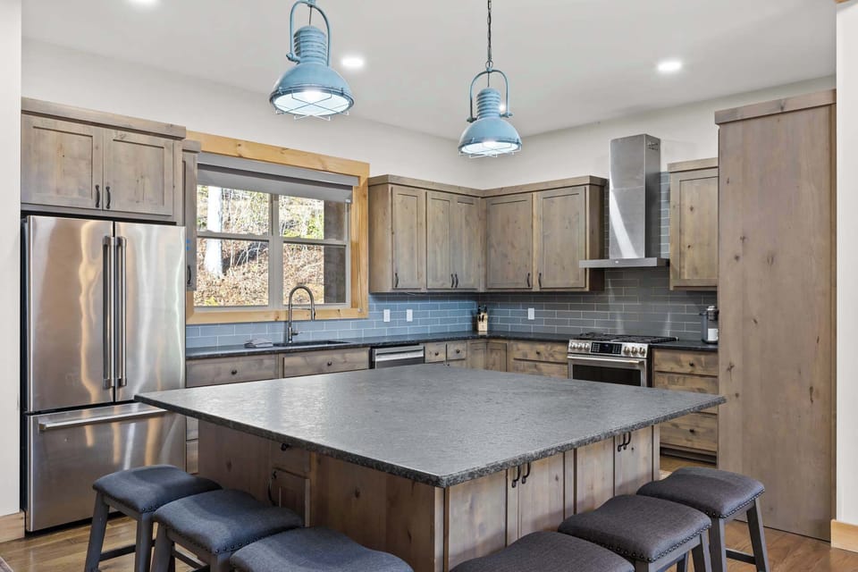 Cook, laugh, repeat! Gather around the countertops, swap recipes, or just enjoy the aroma of your creations—this kitchen is ready for anything.