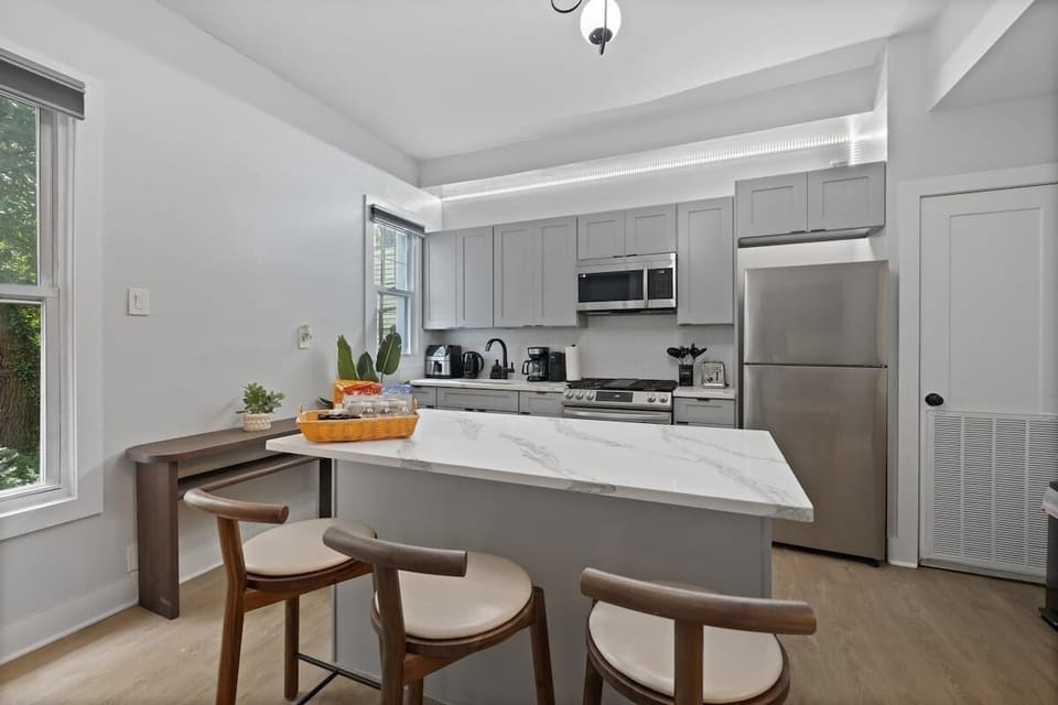 Open-Concept connected to the kitchen for easy entertaining.
