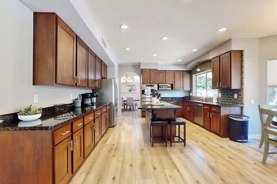 Full kitchen with tons of counter and cabinet space