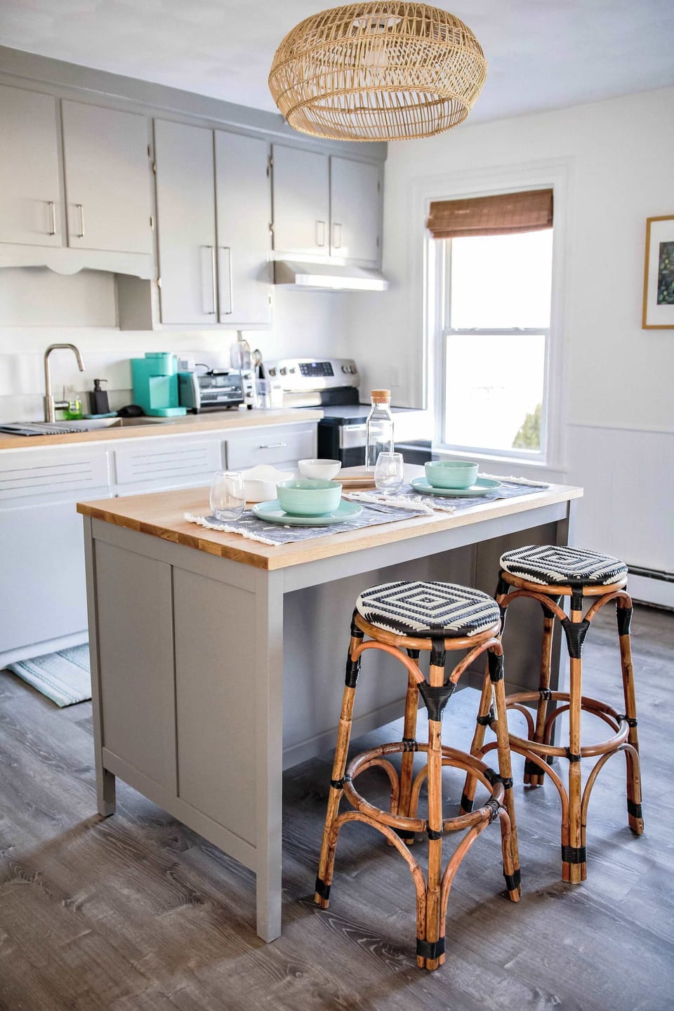 Hungry for adventure? Our kitchen is the perfect sidekick—sleek, spacious, and stocked with all the tools to keep the good times (and good food) rolling.