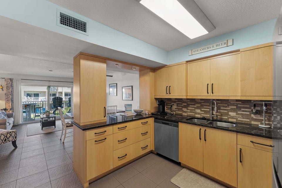 Condo, Multiple Beds, Balcony, Ocean View (Spanish Trace 237) | Private kitchen