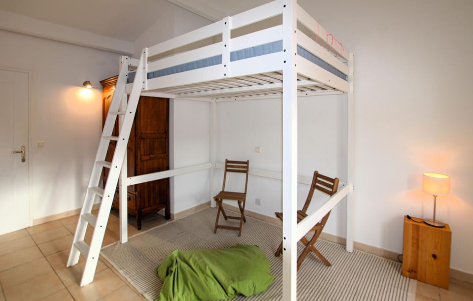 bed