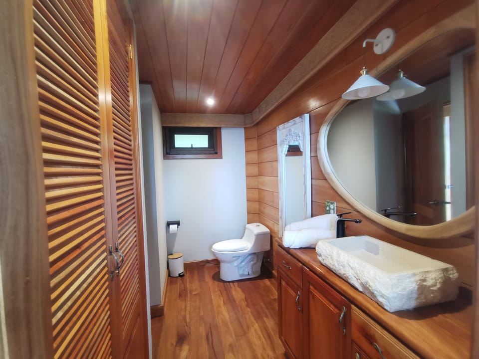Luxury Cabin, Mountain View | Bathroom | Shower, towels, soap, shampoo