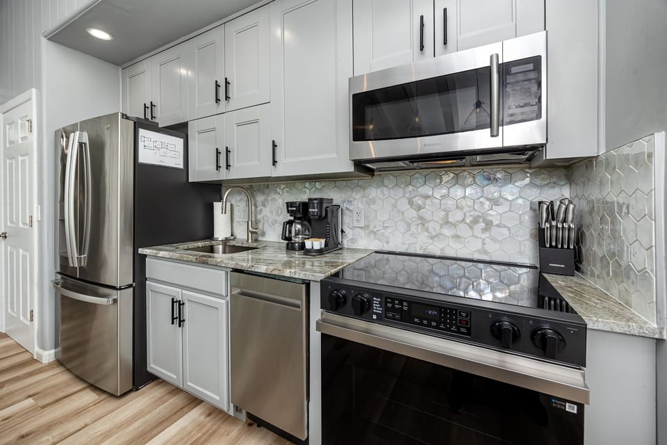 Fully Stocked Kitchen