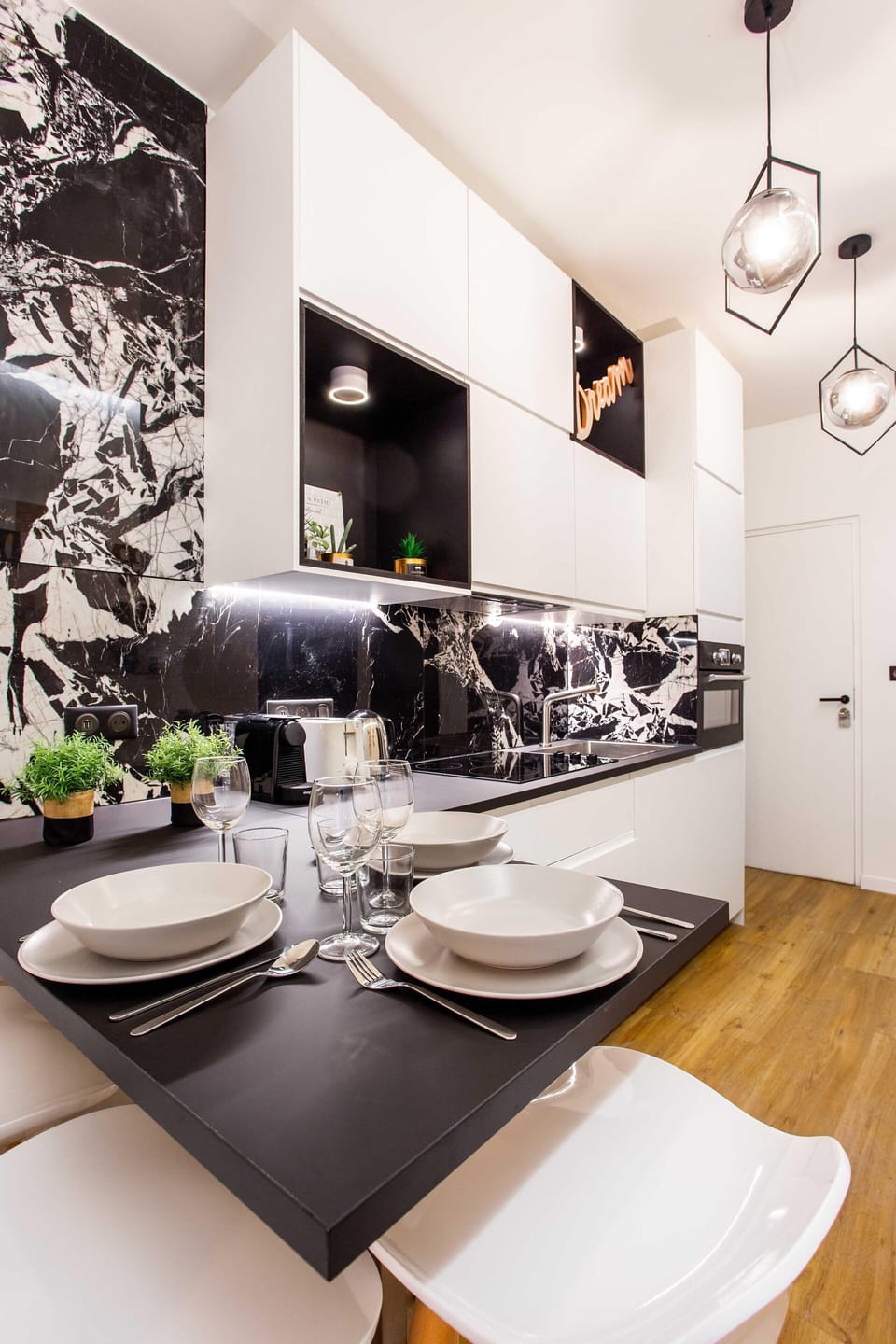 Apartment | Dining