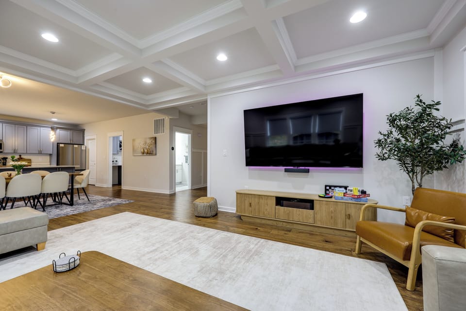 House (5 Bedrooms) | Interior