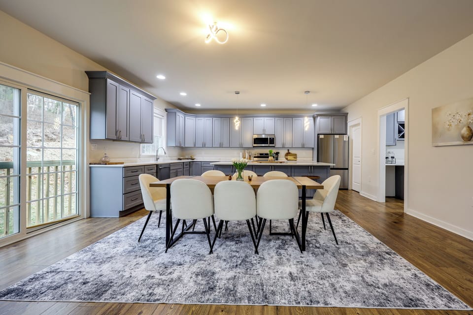 House (5 Bedrooms) | Interior