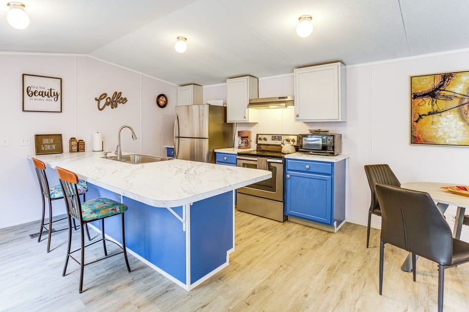 House (3 Bedrooms) | Interior