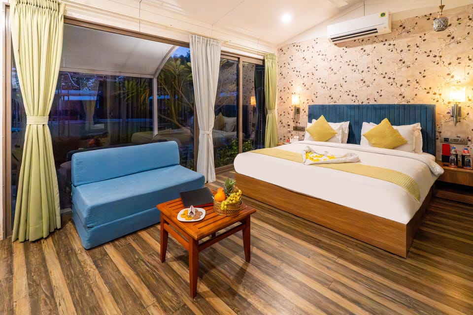 Executive Room | Hypo-allergenic bedding, free WiFi, bed sheets