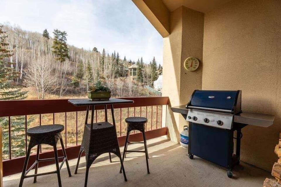 Condo, 3 Bedrooms | Outdoor dining